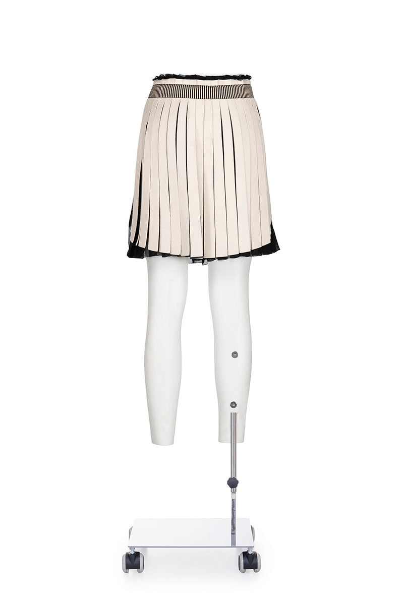 BALENCIAGA BY NICOLAS GHESQUIÈRE