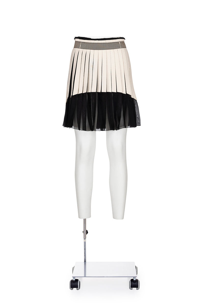 BALENCIAGA BY NICOLAS GHESQUIÈRE