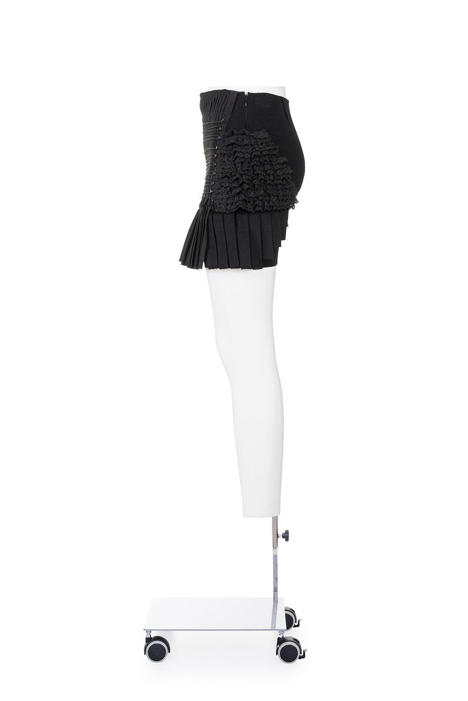 BALENCIAGA BY NICOLAS GHESQUIÈRE