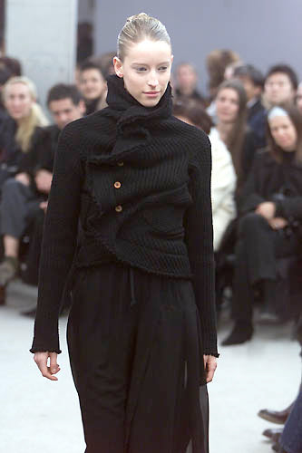 COMME DES GARÇONS