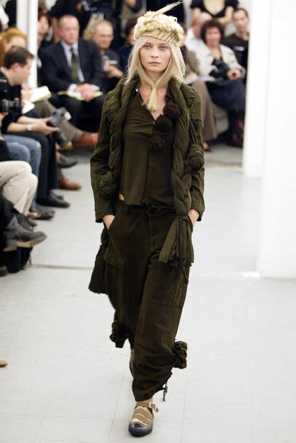 COMME DES GARÇONS