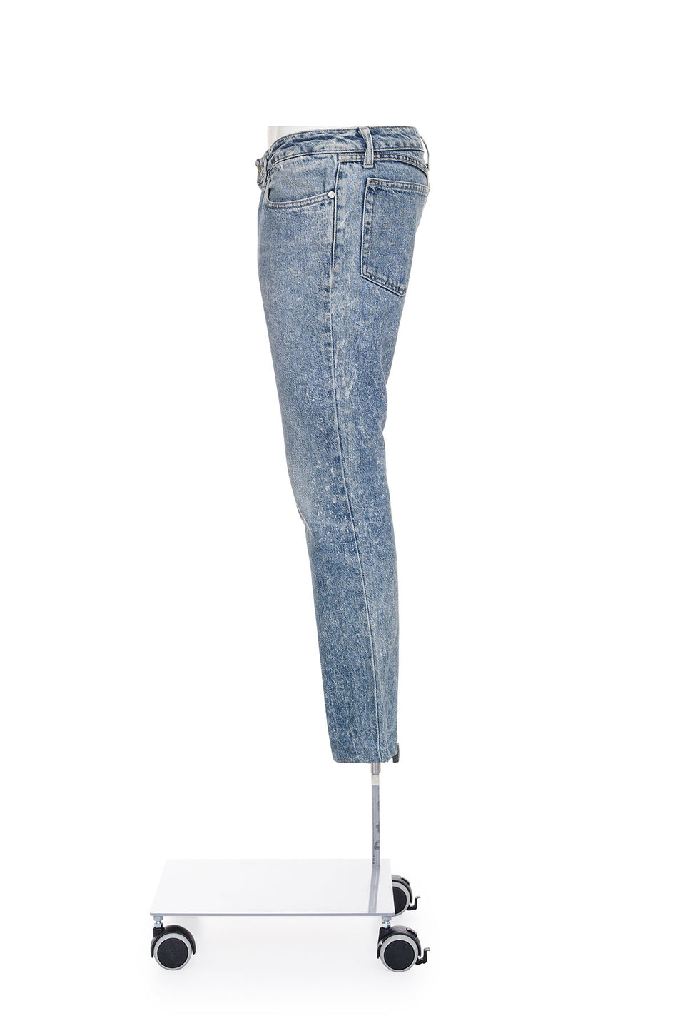 ALEXANDER MCQUEEN