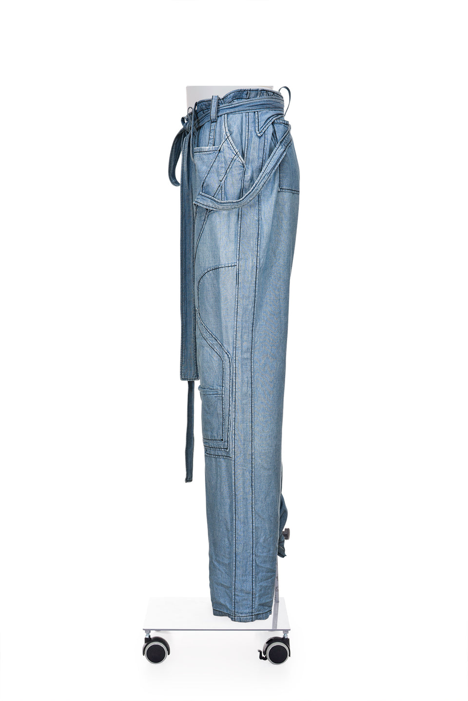 BALENCIAGA BY NICOLAS GHESQUIÈRE