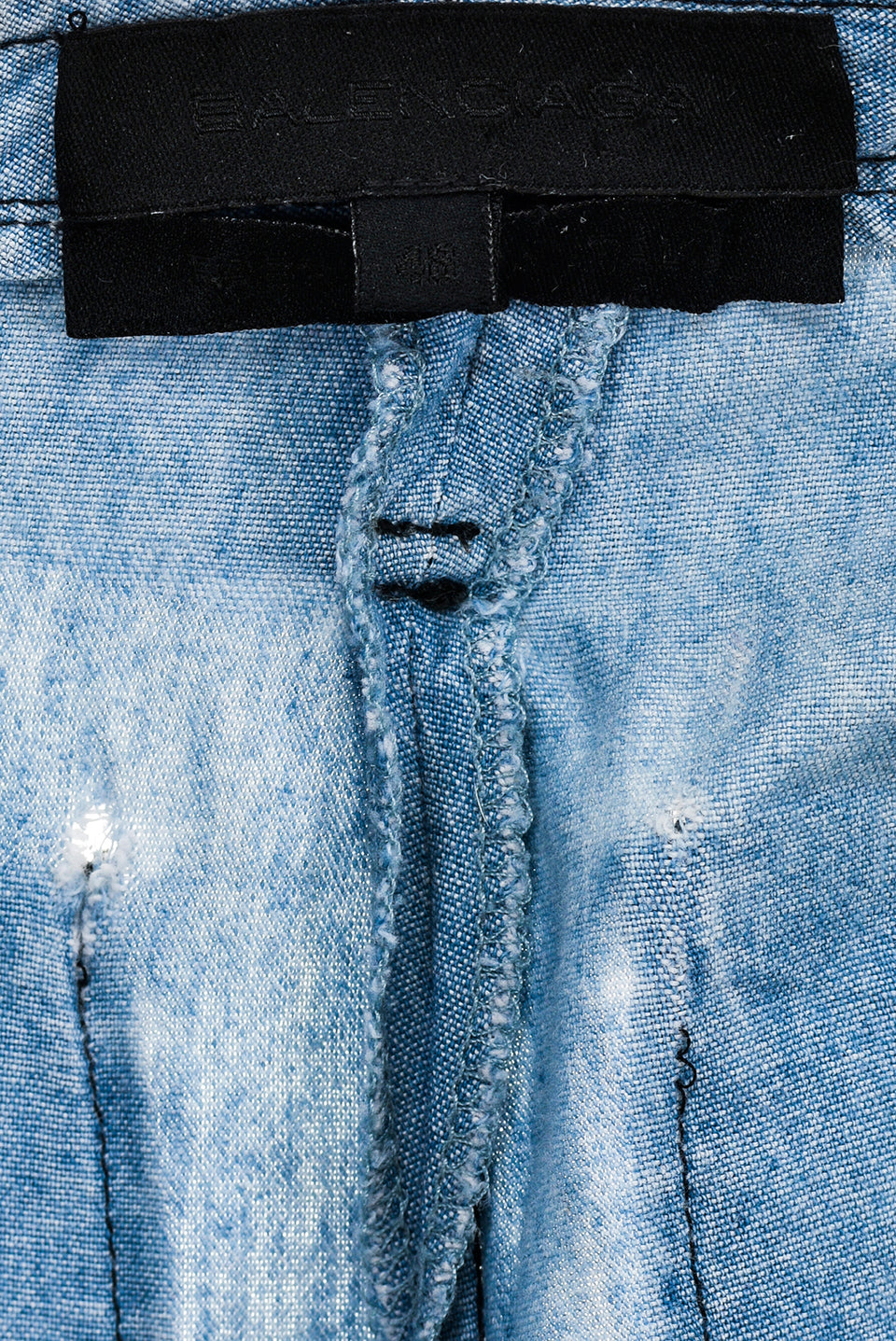 BALENCIAGA BY NICOLAS GHESQUIÈRE