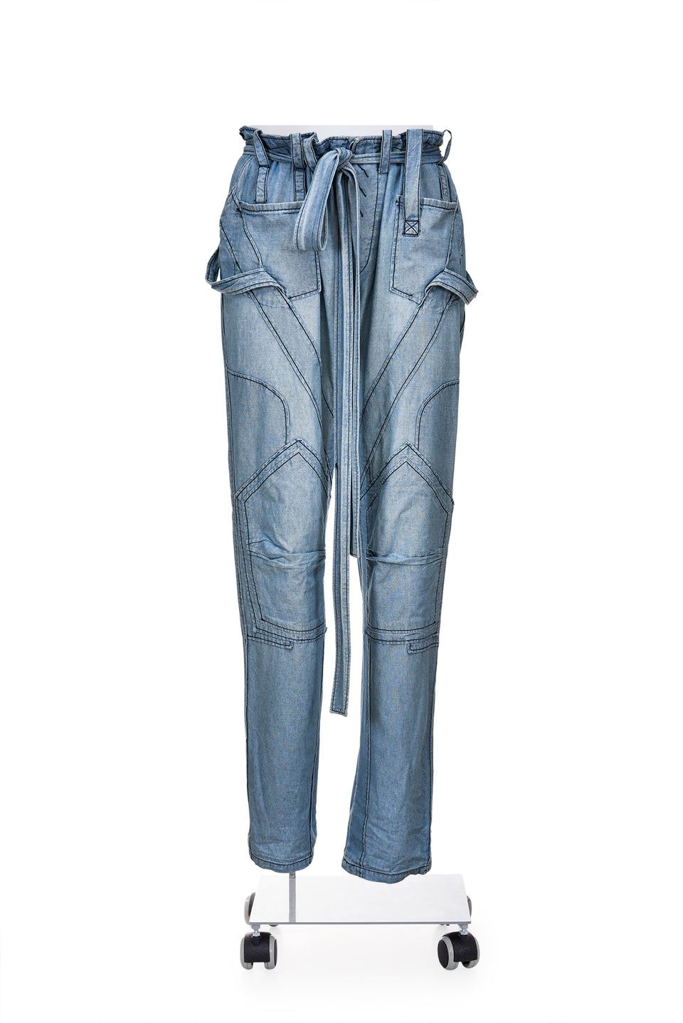 BALENCIAGA BY NICOLAS GHESQUIÈRE