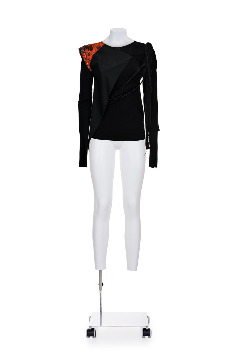 BALENCIAGA BY NICOLAS GHESQUIÈRE