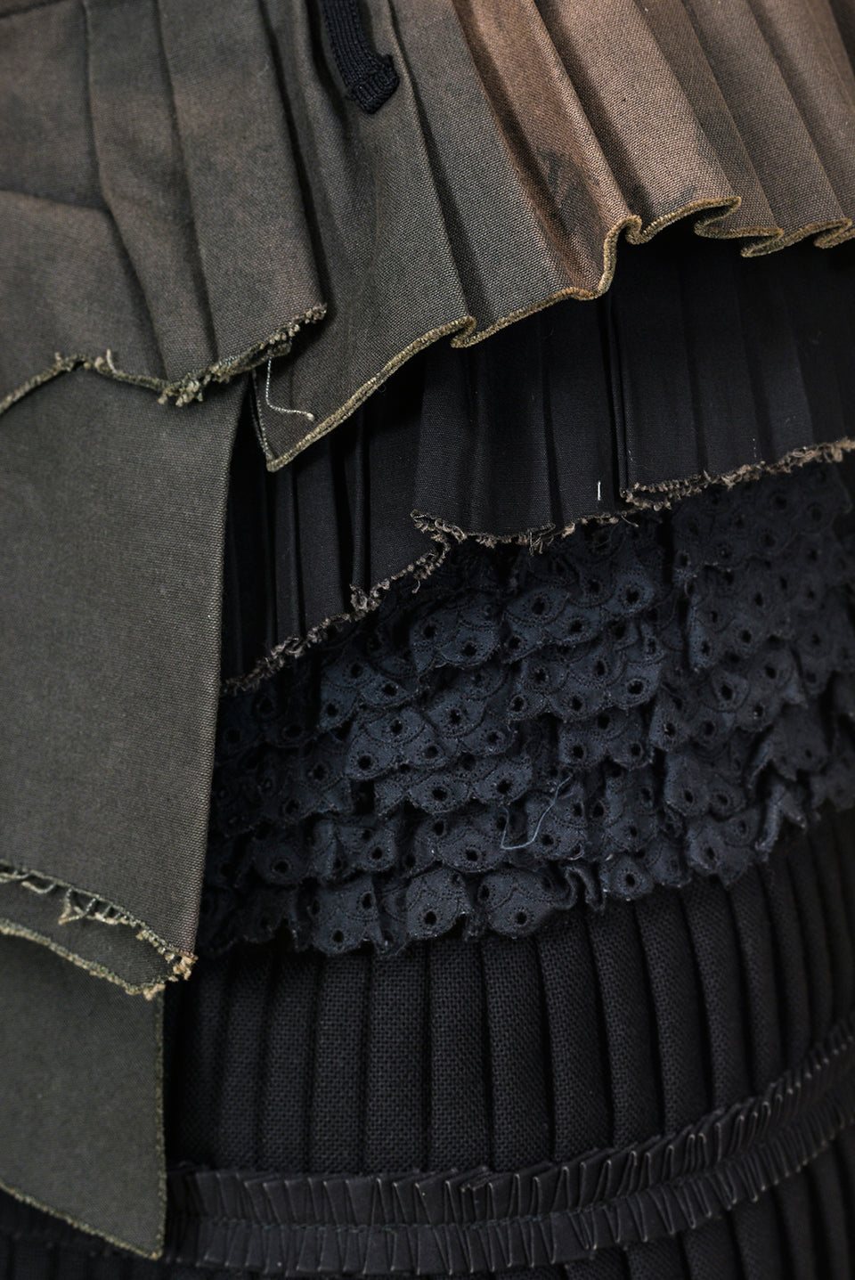 BALENCIAGA BY NICOLAS GHESQUIÈRE