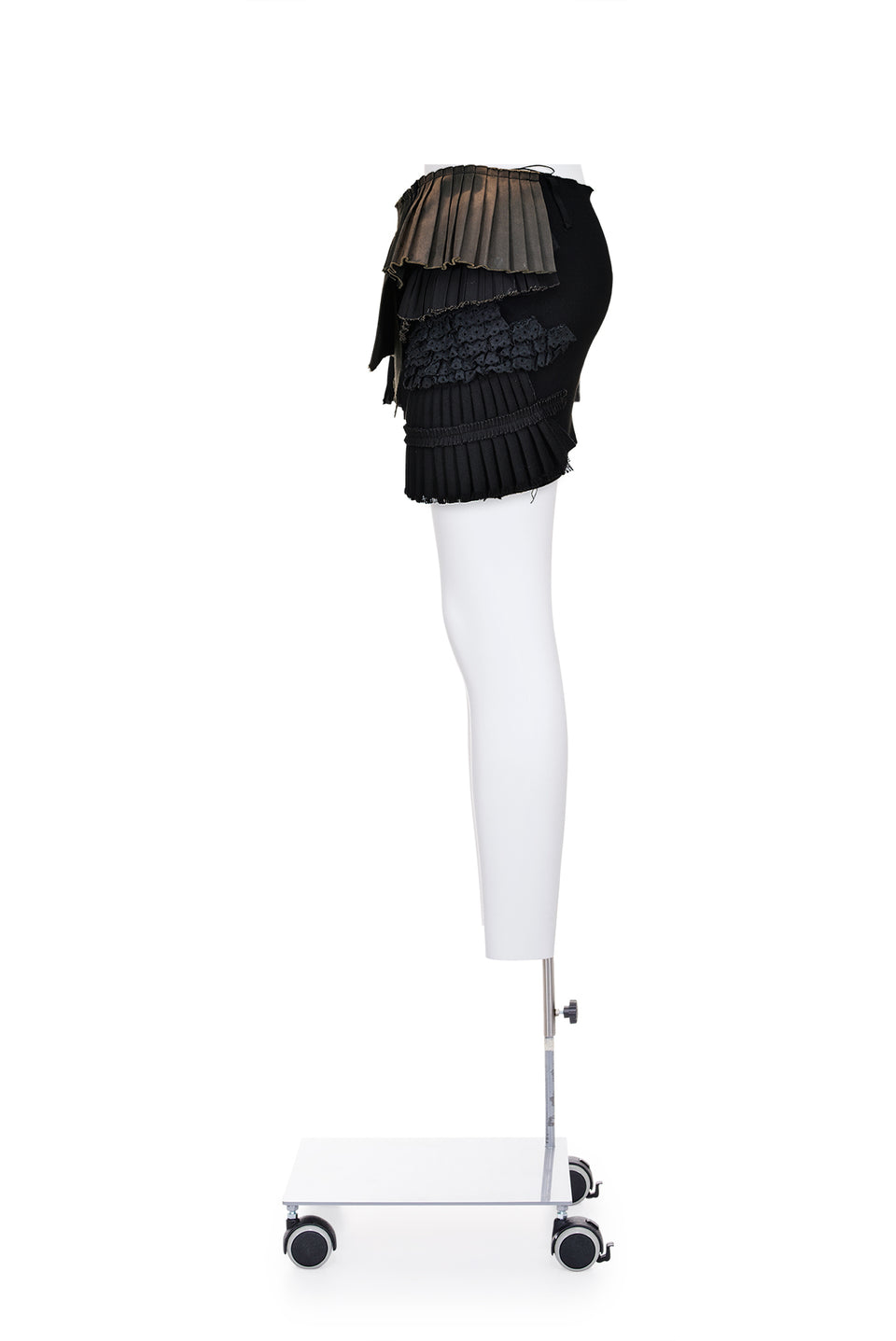 BALENCIAGA BY NICOLAS GHESQUIÈRE