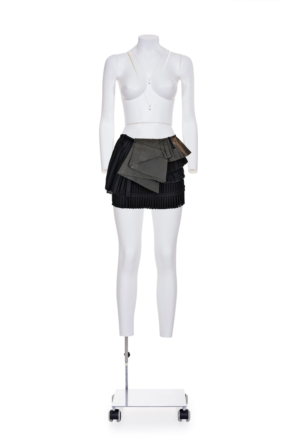 BALENCIAGA BY NICOLAS GHESQUIÈRE