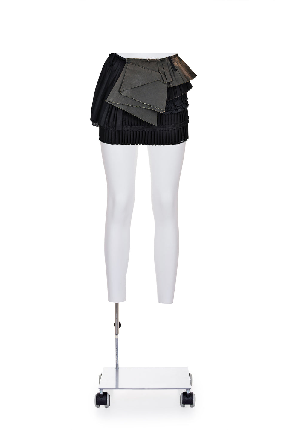 BALENCIAGA BY NICOLAS GHESQUIÈRE