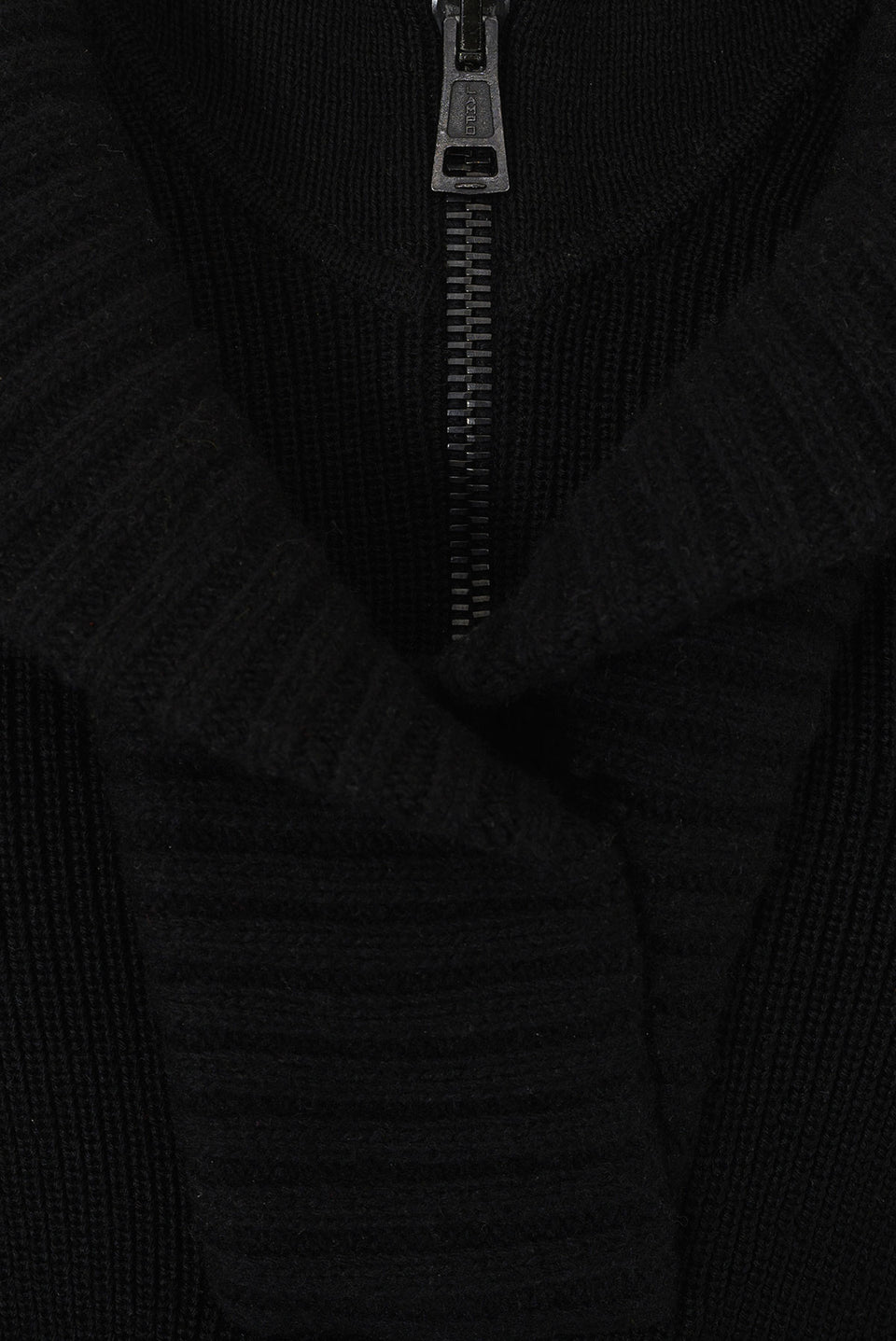 BALENCIAGA BY NICOLAS GHESQUIÈRE