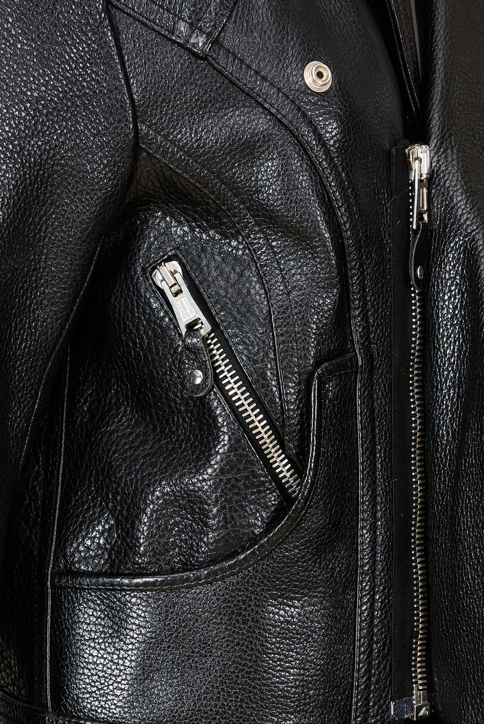 BALENCIAGA BY NICOLAS GHESQUIÈRE