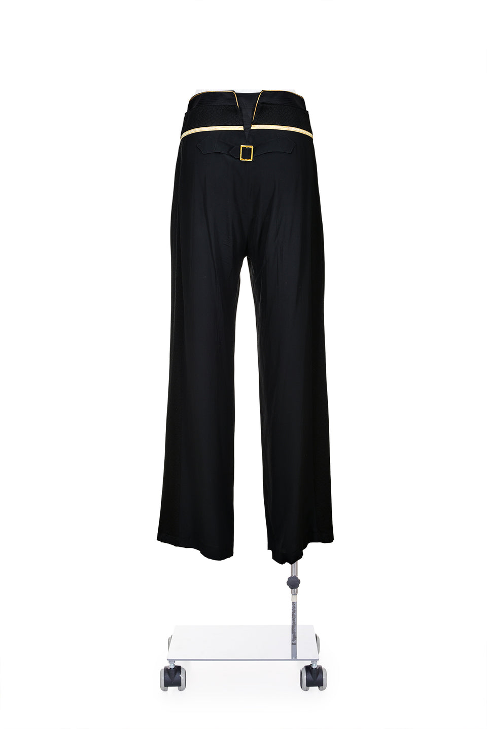 BALENCIAGA BY NICOLAS GHESQUIÈRE