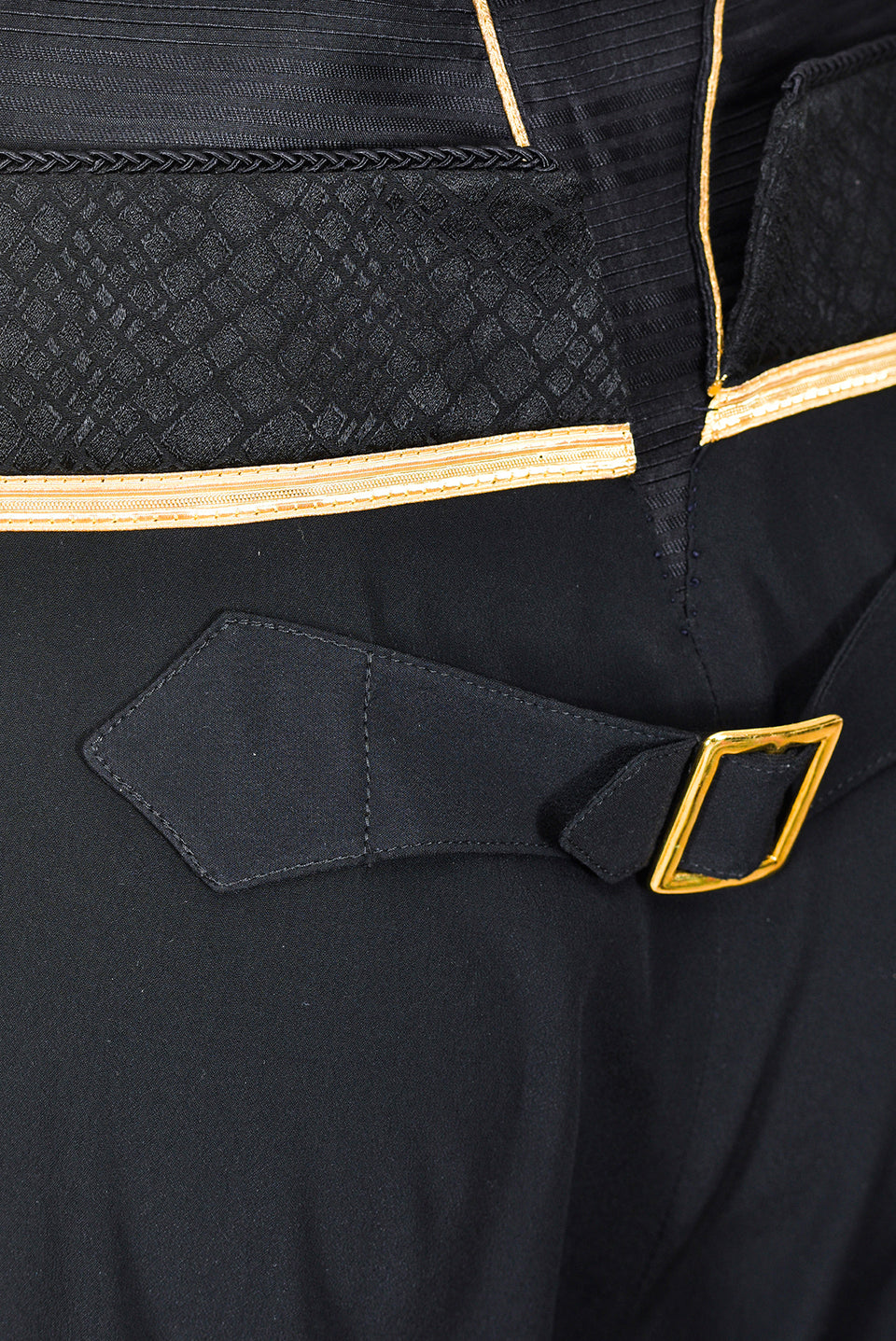 BALENCIAGA BY NICOLAS GHESQUIÈRE