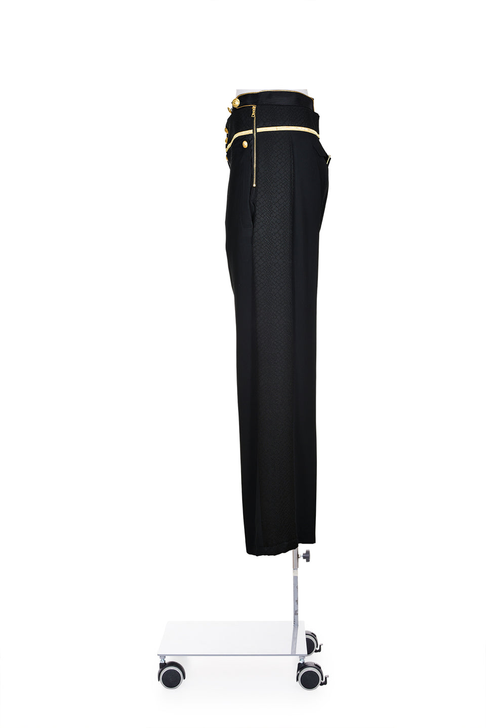BALENCIAGA BY NICOLAS GHESQUIÈRE