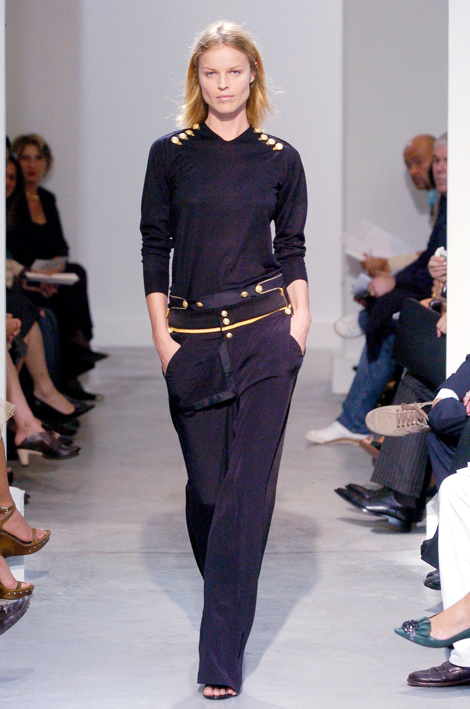 BALENCIAGA BY NICOLAS GHESQUIÈRE