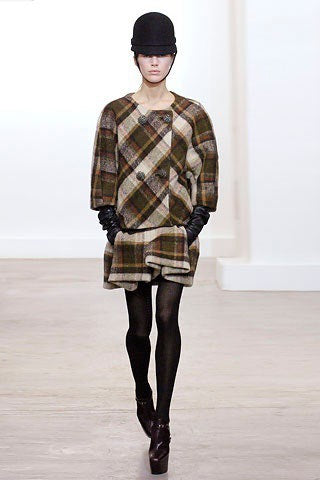 BALENCIAGA BY NICOLAS GHESQUIÈRE