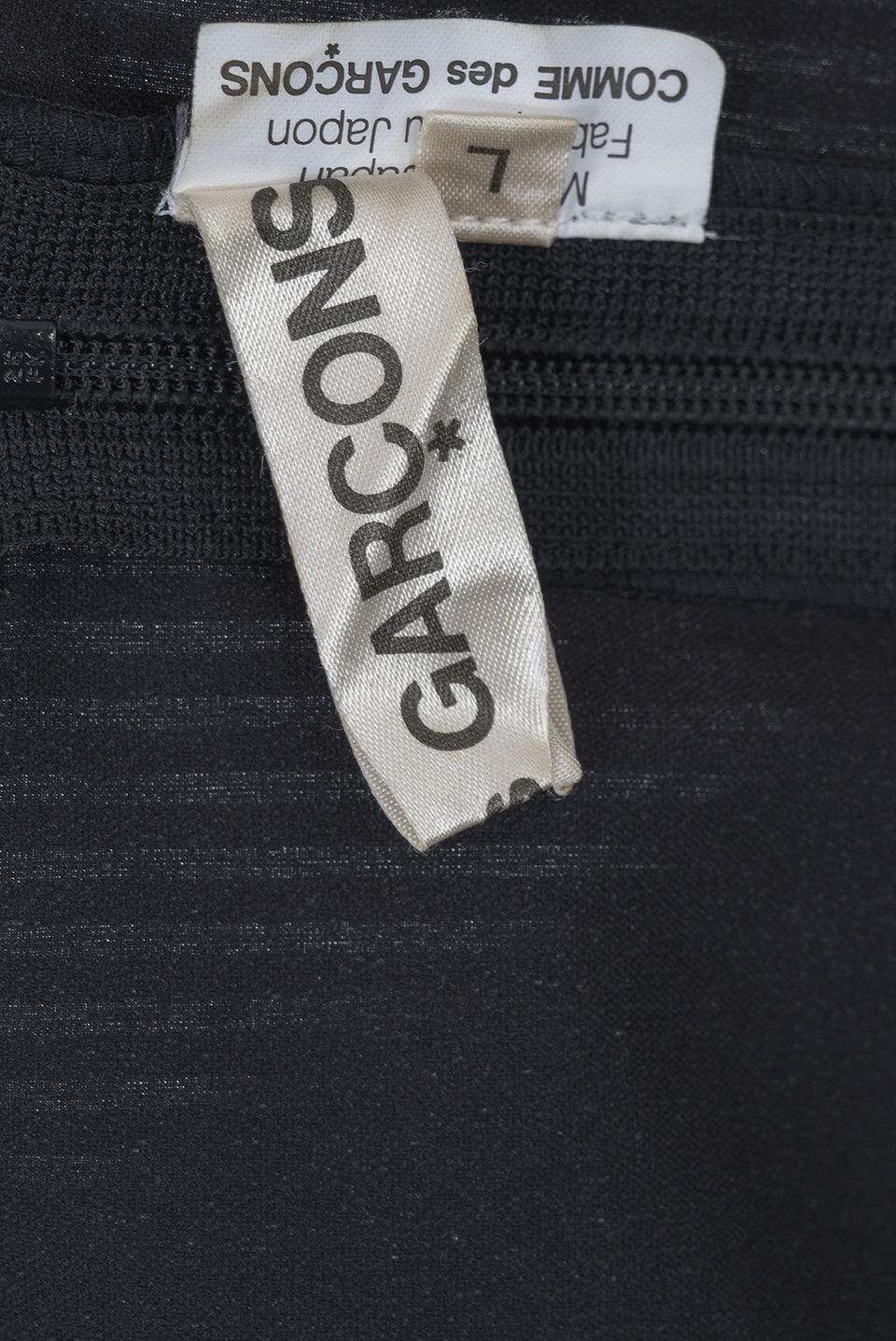 COMME DES GARÇONS