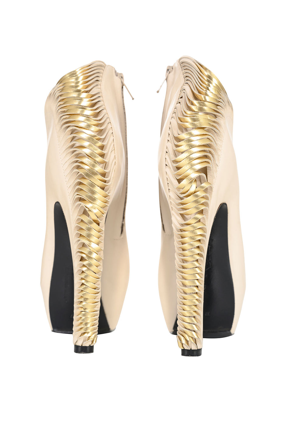 IRIS VAN HERPEN