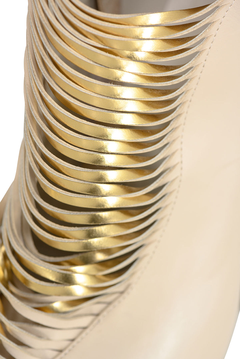 IRIS VAN HERPEN