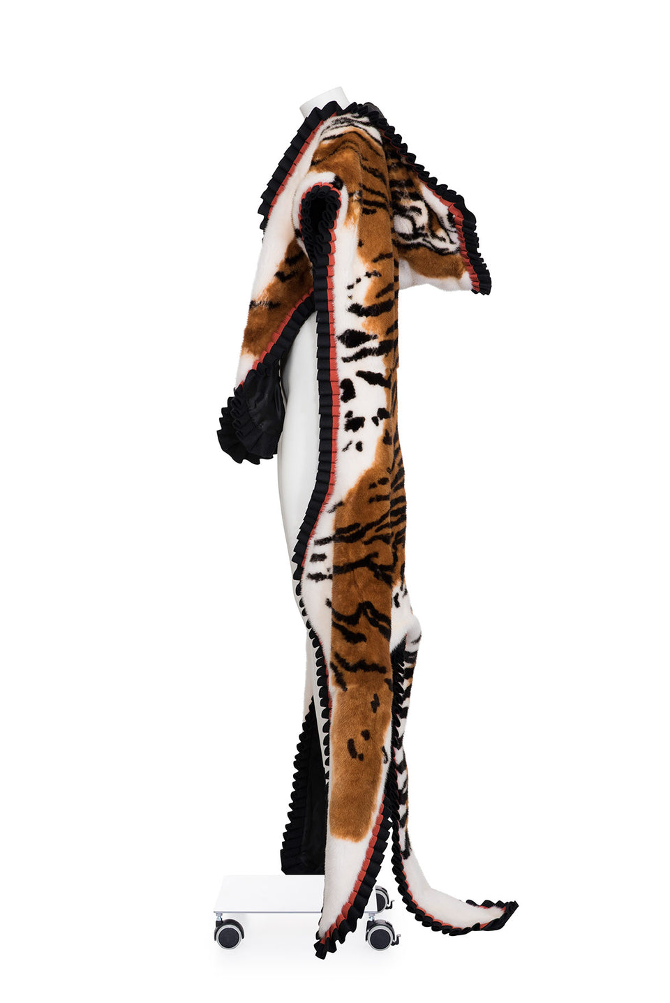 MOSCHINO BY JEREMY SCOTT