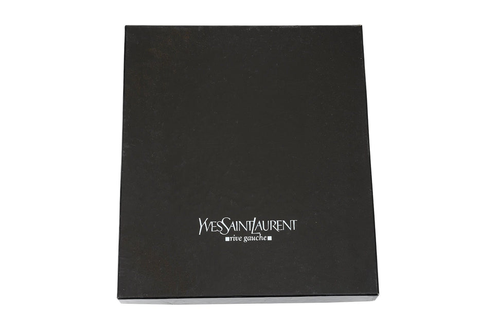 YVES SAINT LAURENT BY TOM FORD