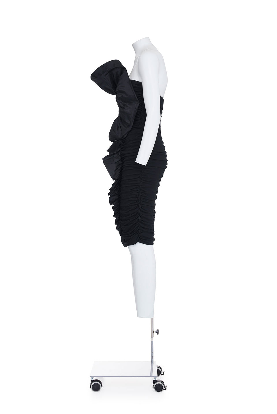 YVES SAINT LAURENT BY TOM FORD