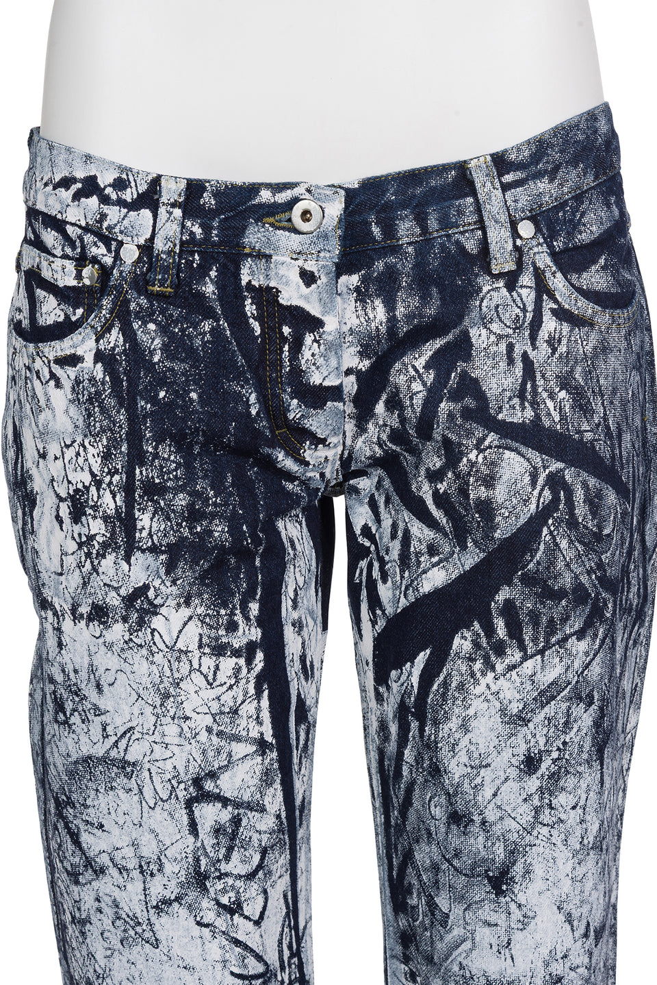 ALEXANDER MCQUEEN