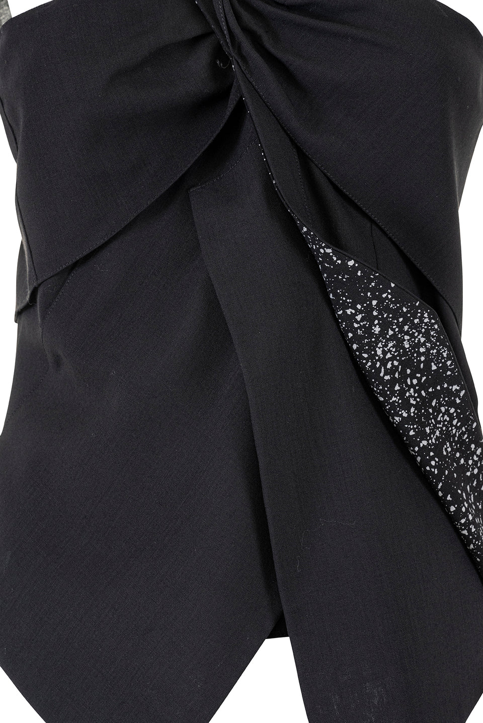 BALENCIAGA BY NICOLAS GHESQUIÈRE